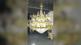 مشاهده نورپردازی لوستر تجاری برنجی E14 نسخه نمایشی منبع نور
