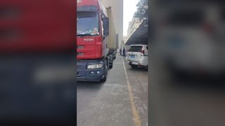 ببینید چرا لوستر برنجی مدرن آویز ویلا توچال را انتخاب کنید