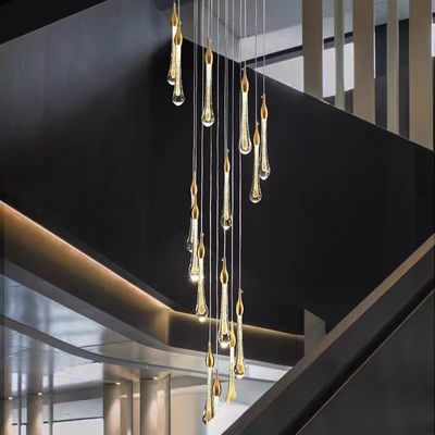 نور مدرن ساده کریستال آب قطره ای پله ای لوستر 3200-6500K سه رنگ تغییر نور برای دوپلکس هتل رستوران ویلا